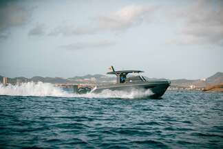 Tesoro Yachts T38 Power CAT BILD 1