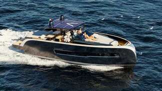 Elegance Yachts E 44 V BILD 1