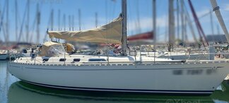 Dufour Built by the Shipyard, this 41 Classic BILD 1